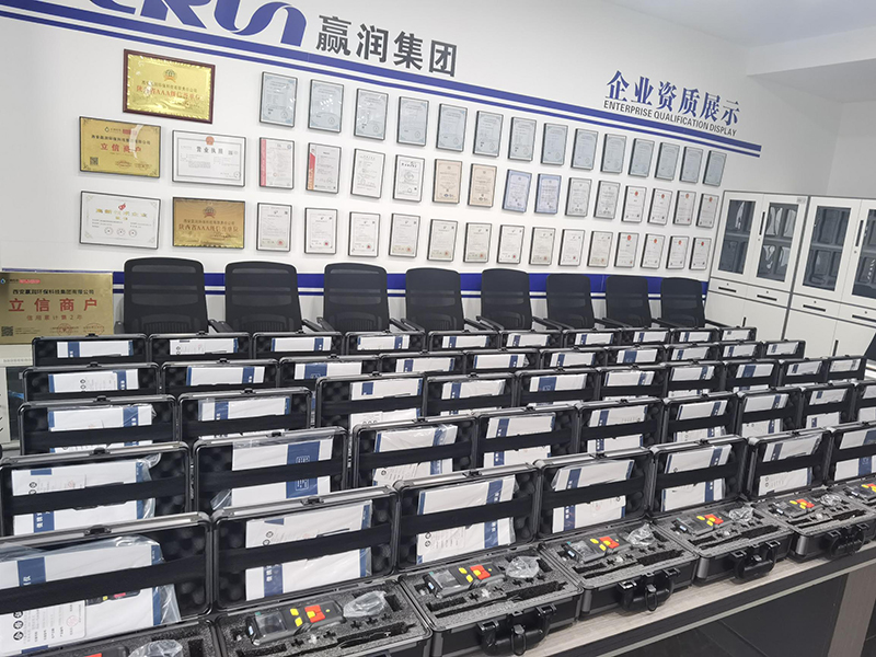 品質(zhì)保證、實力認可！贏潤集團四合一氣體檢測儀用于石油化工企業(yè)！